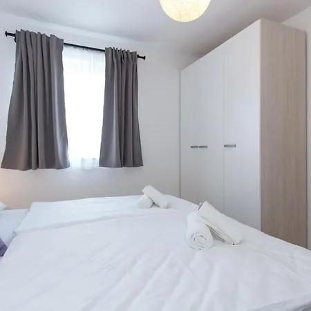 Kiara 4* Punat