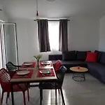 Kiara بونات