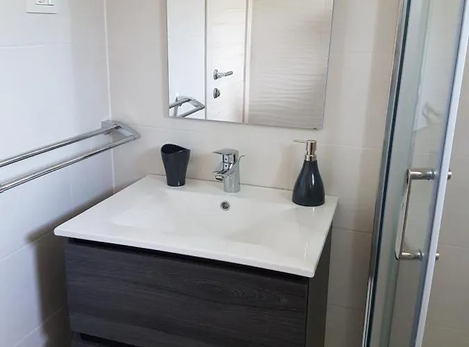 Kiara 4*